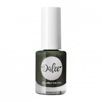 Dalee Royal Garden 760 nail polish, Royal green color